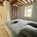 Apartamento La Glycine, Avec Acces Piscine Et Jacuzzi