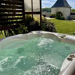 Apartamento La Glycine, Avec Acces Piscine Et Jacuzzi *