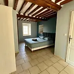 La Glycine, Avec Acces Piscine Et Jacuzzi * Saint-Côme-de-Fresné