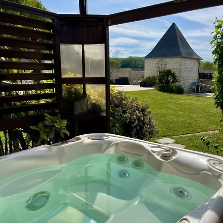 La Glycine, Avec Acces Piscine Et Jacuzzi Saint-Come-de-Fresne