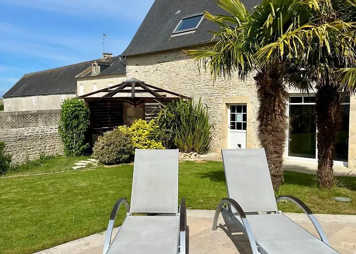 La Glycine, Avec Acces Piscine Et Jacuzzi *