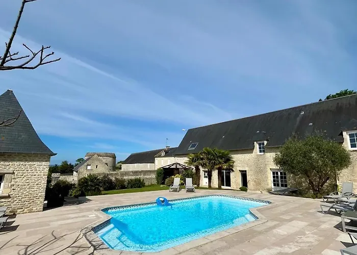 La Glycine, Avec Acces Piscine Et Jacuzzi *