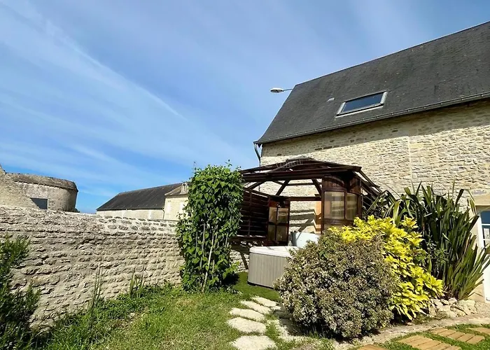 La Glycine, Avec Acces Piscine Et Jacuzzi * Saint-Côme-de-Fresné
