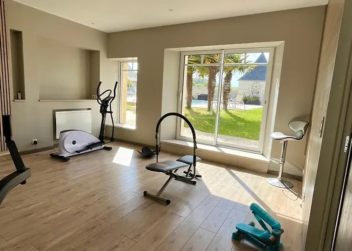 La Glycine, Avec Acces Piscine Et Jacuzzi Lejlighed